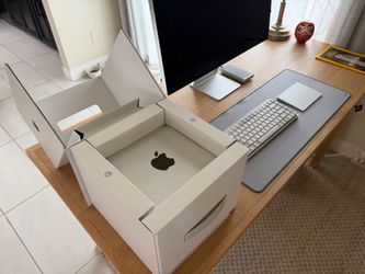 Mac Studio M2 Max with 32Gb RAM and 512Gb SSD