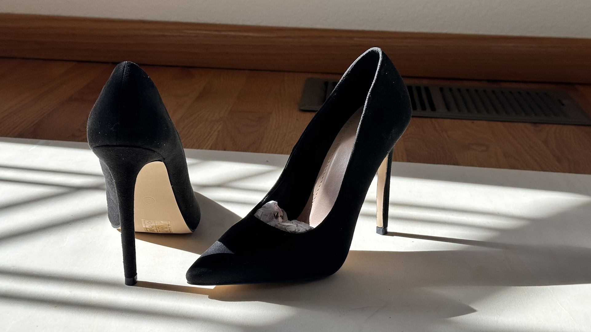 Black Faux Suede Pumps- Women’s Size - US5/UK 3