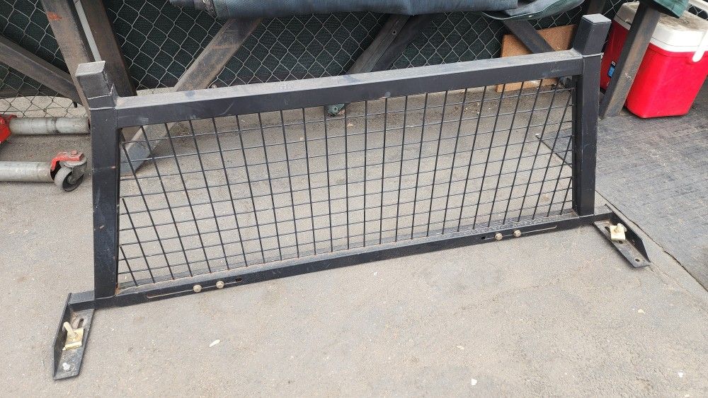 Truck Rear Window Headache Rack