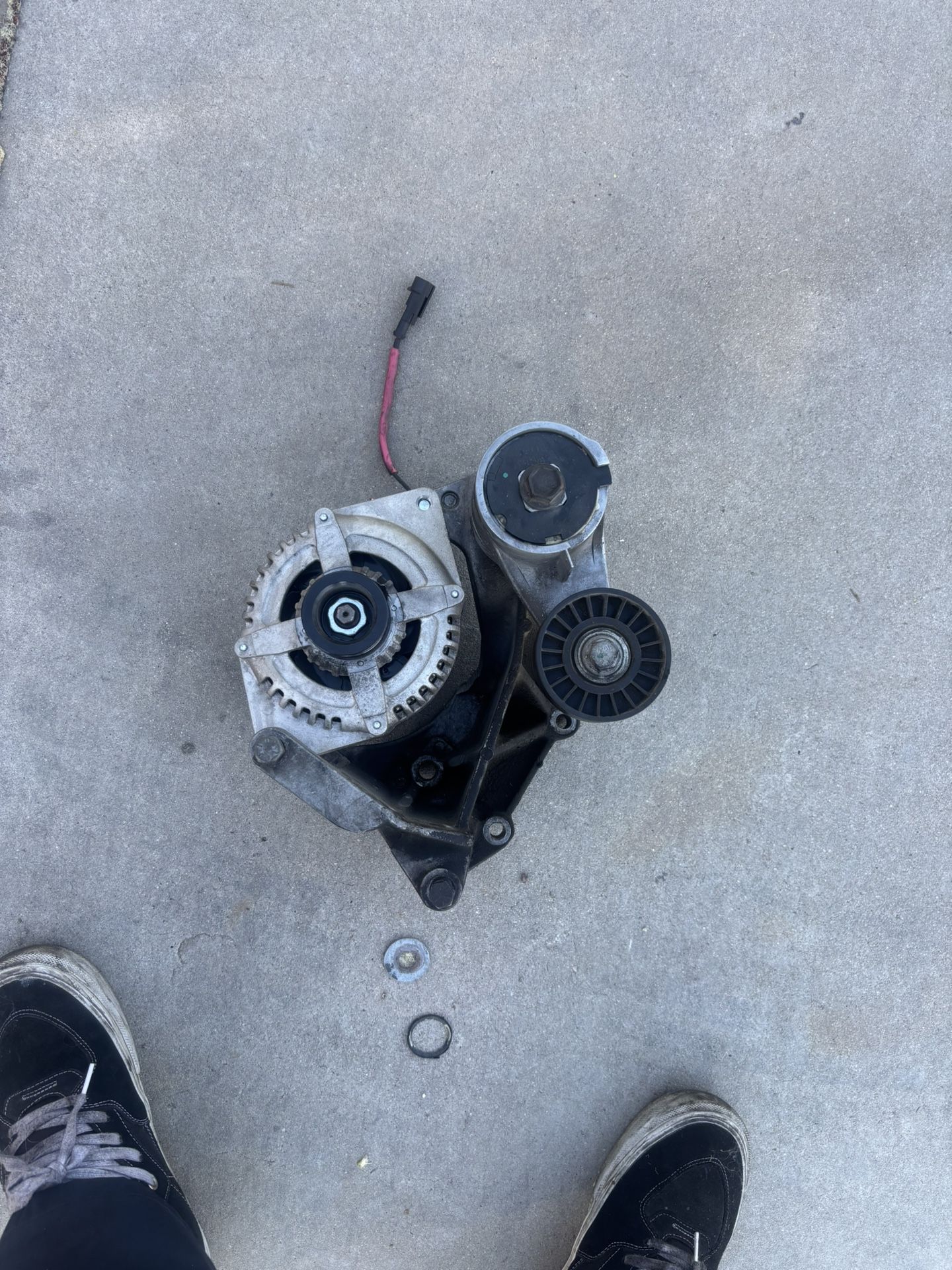 High Amp Ford Bronco Alternator And Bracket