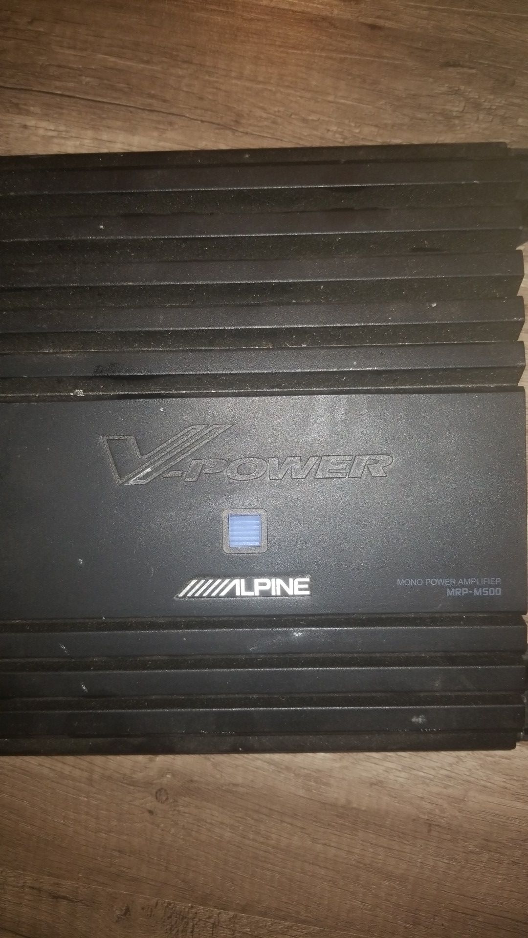 Alpine amplifier