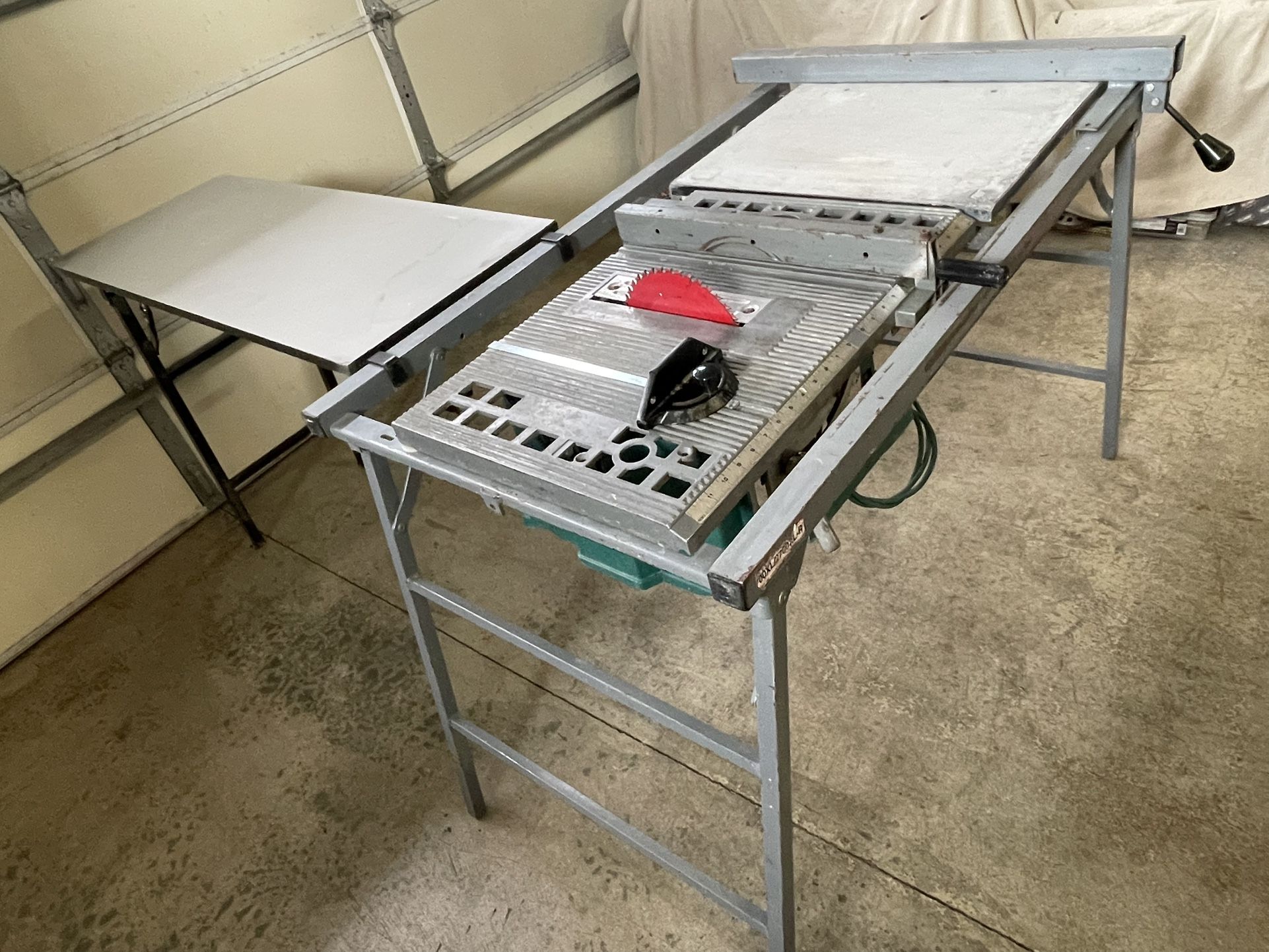 Makita Table Saw, Stand And Extenshen