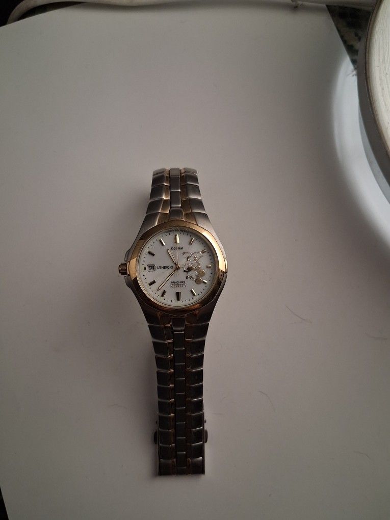Vintage Disney Citizens Echo Drive Mickey Mouse Watch
