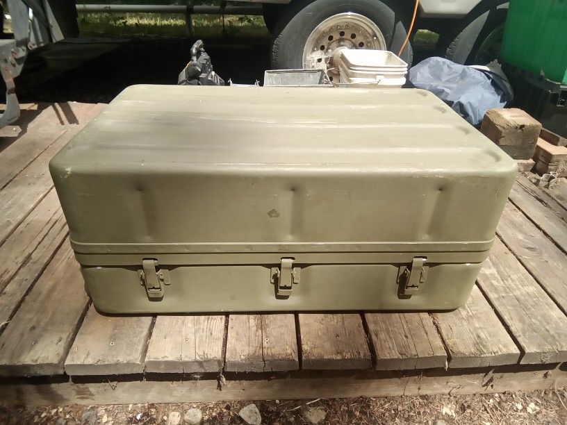 Sturdy Aluminum Military Cargo Box, 31" Long, 19" Wide, 14" Tall, Great Condition. $50.00.