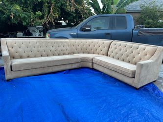 Beige Tufted L‑Shape Sectional Sofa (PICKUP & DELIVERY)