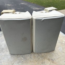 2 Aw650 Speakers. Used Indoors