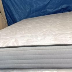 Queen Size Mattress (Colchón Queen Size)