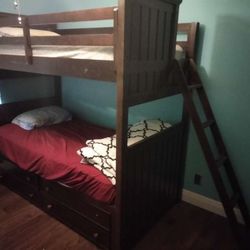 Solid Wood Bunkbed