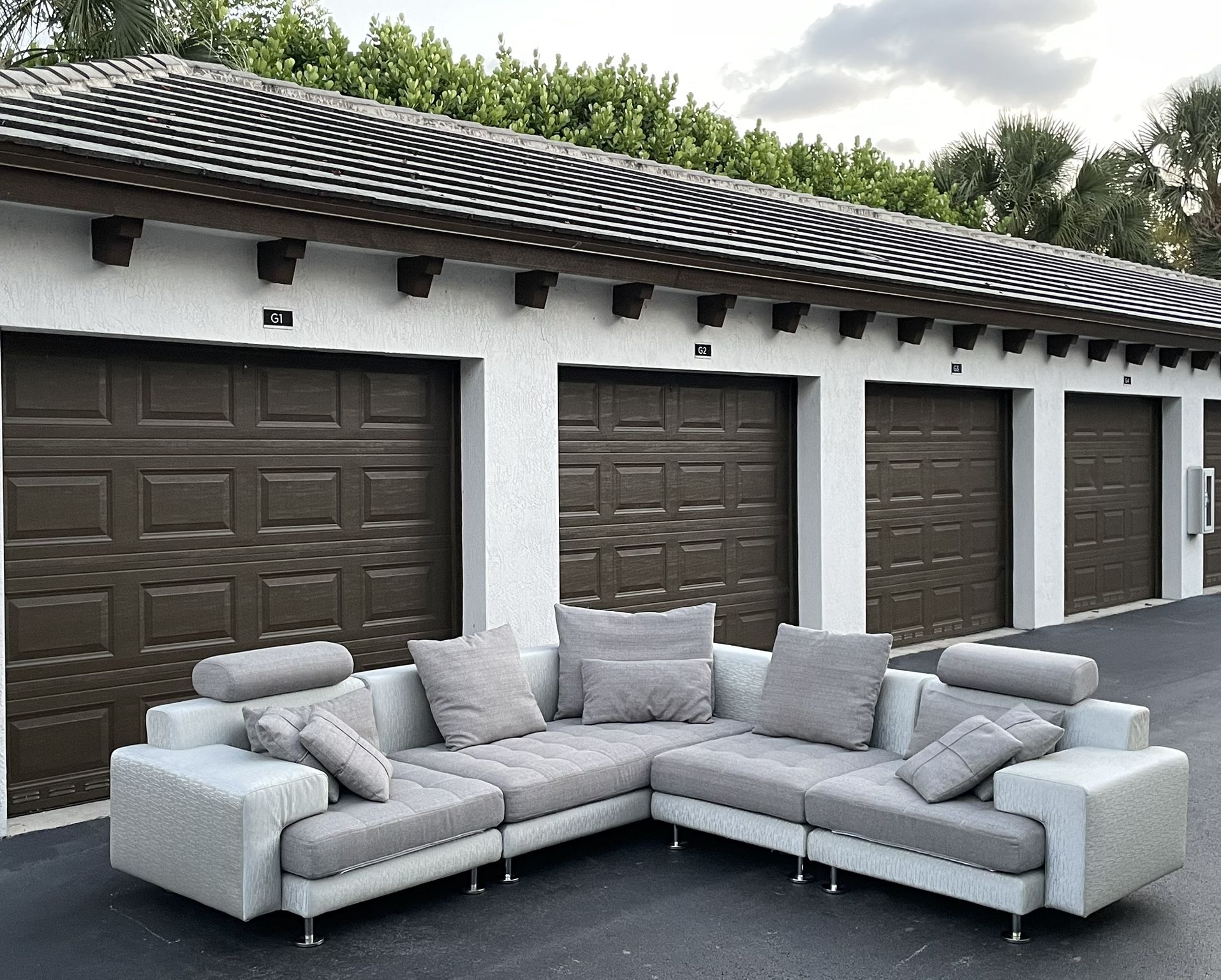 🛋️ Couch/Sofa Sectional - Linen - Gray - Perazzi - Delivery Available 🚛