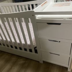 Crib/ Cuna 