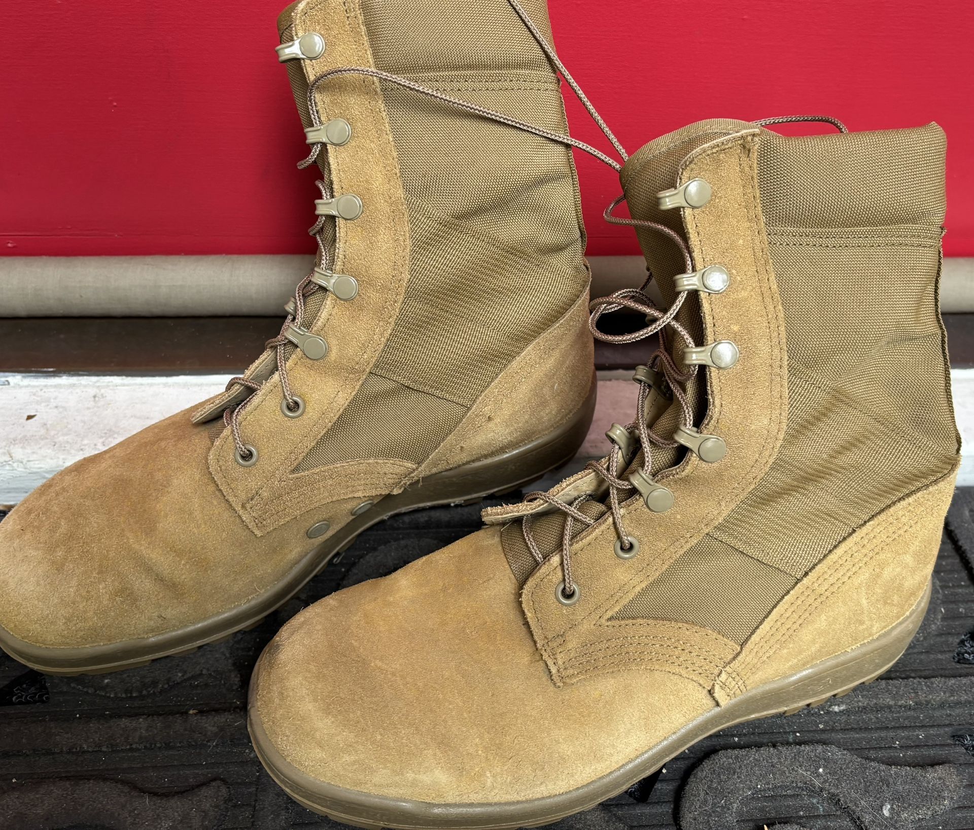 Military Surplus McRae GoreTex Boots, 9.5 W, Excellent 