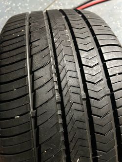 245/40R19 Falken