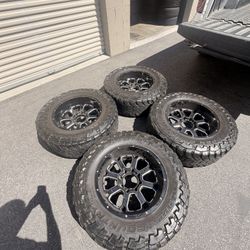 8x170 20X10 ET-24 XD series Wheels On 37s 