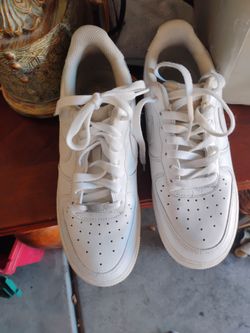 Air Force ones size 7 girls