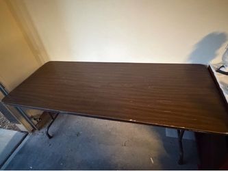 Foldable wooden table