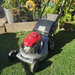 Honda GCV160 21" Self Propelled Lawnmower 