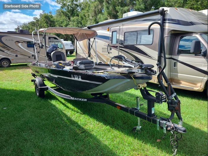 2019 Tracker Pan fish - stick steer 16