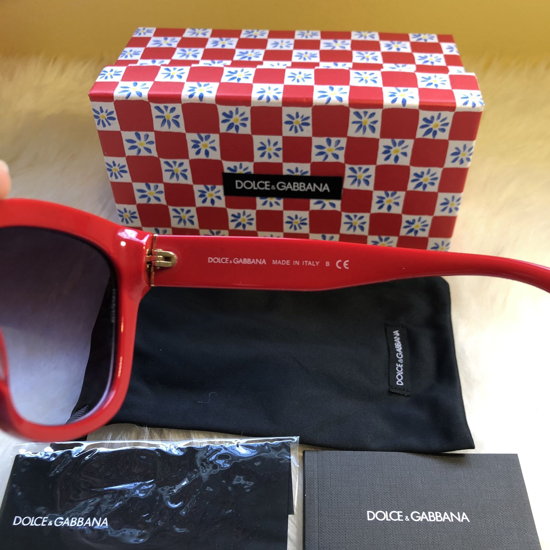 New authentic Dolce&Gabbana Sunglasses