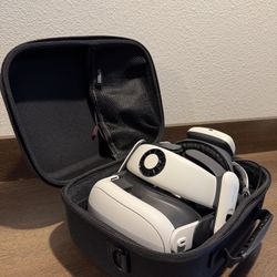 Meta Quest 3 ! With Accessories 