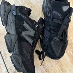 New Balance 9060 Triple Black 