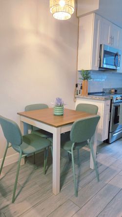 Dining Table & 4 chairs