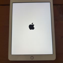 iPad Apple iPad Air 2 (2014) Rose Gold 64 GB WiFi Good Condition