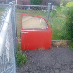 Compleat voltswagon Bug Rt. Hand Door