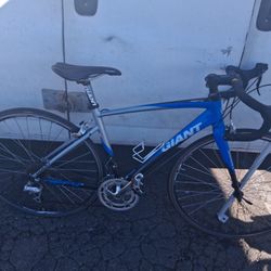 For Sale Nice And Clean Giant Defy Like New