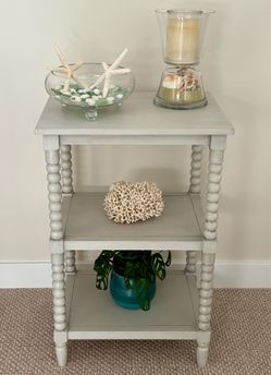 30”H Coastal Farmhouse Gray Wood 3-Tier Accent End Table