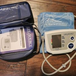 LifeSource  Auto Inflate Blood Pressure Monitor