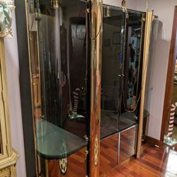 Glass And Mirror China Cabinet 