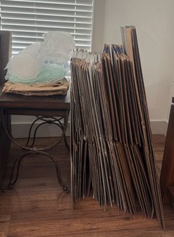 30 Professional Moving Boxes + Bubble Wrap, Packing Paper & Air Pillows