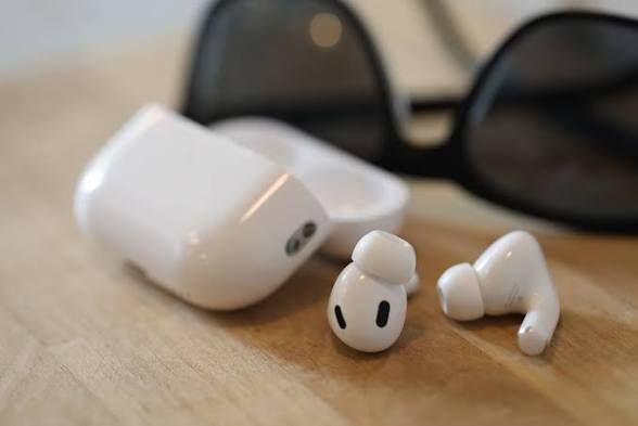 Air Pod Pro Gen 2