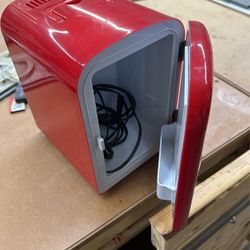 Mini Heater/Fridge