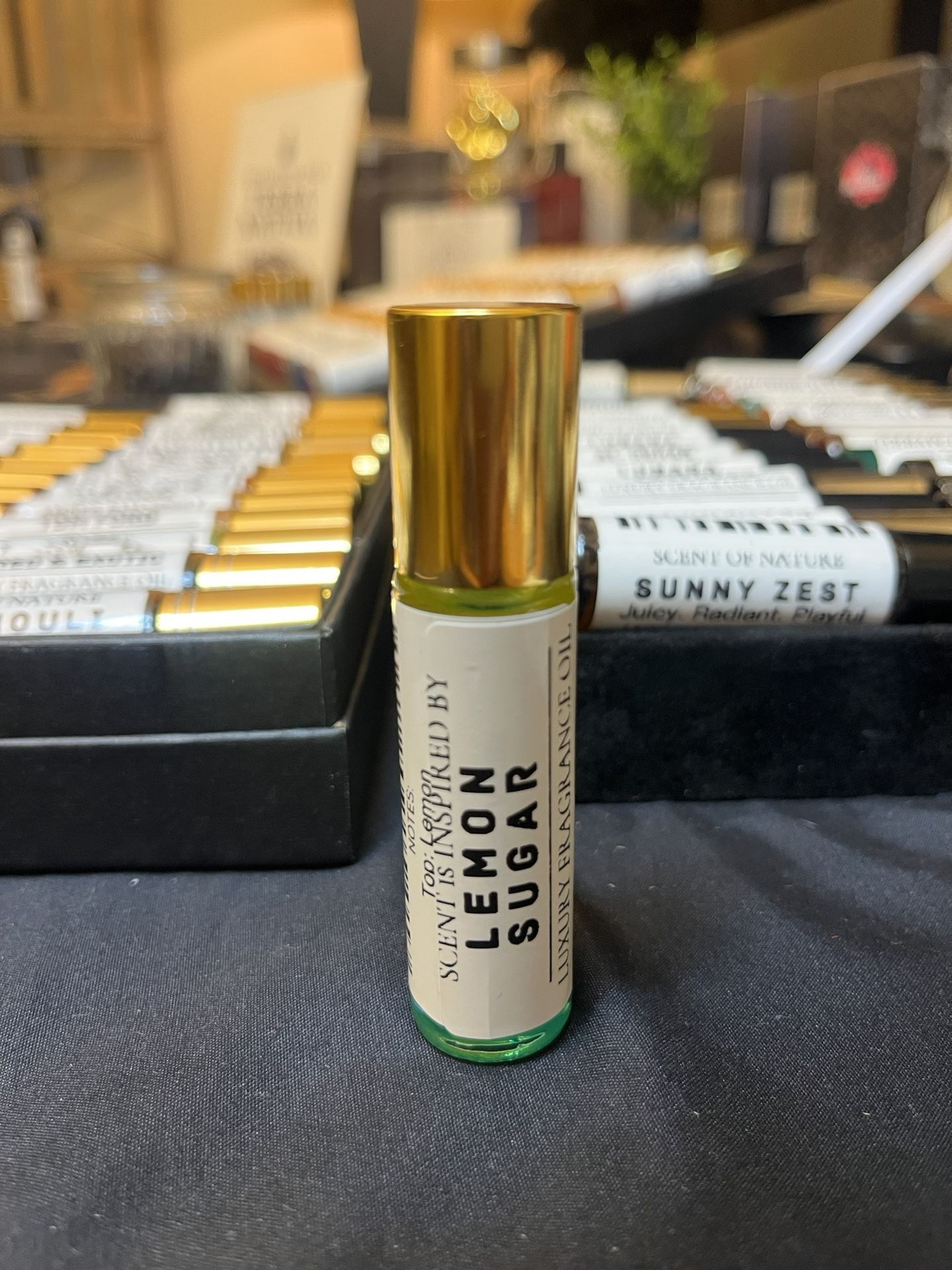 π Lemon Sugar Perfume Oil β Sweet & Zesty Citrus Delight! π Pure Perfume Oil | Made in USA πΊπΈ β¨ Description: Indulge in the bright, playful scent