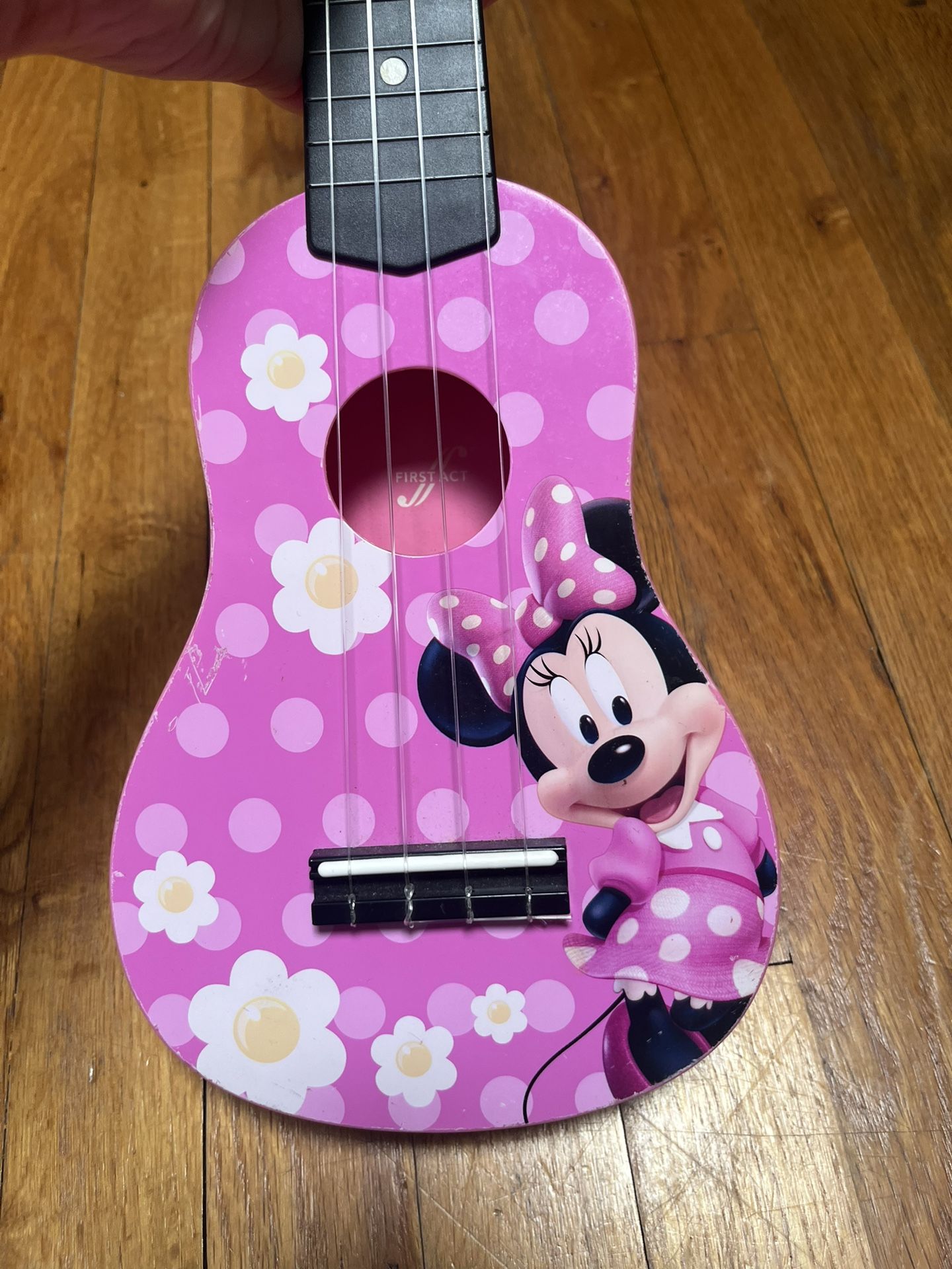 Minnie Ukulele 