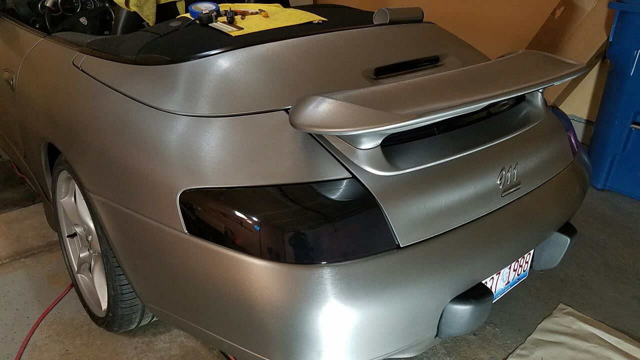 Headlights and taillights Tints