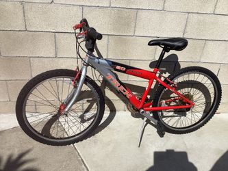 24” Mountain Trek 220  Bike For Boys 7 Speeds Excellent Condition Speeds seat News$150