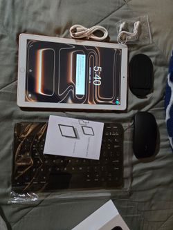 17 pro max 10.1" Tablet with Wireless Keyboard, Mouse, Earphones, and 16GB+1