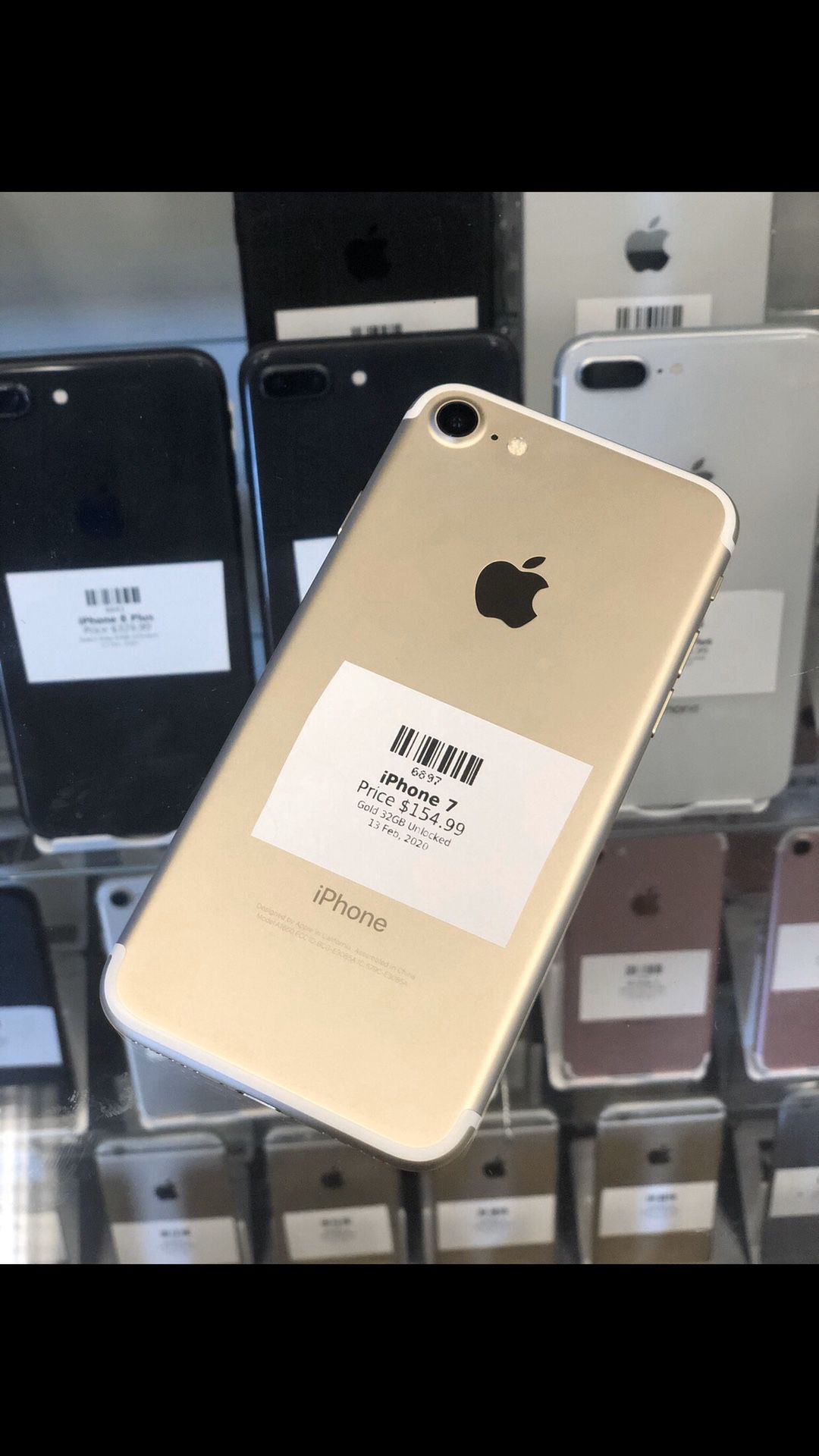 Gold IPhone 7 32GB (CARRIER UNLOCKED)