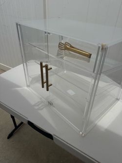 3 tier display case acrylic clear