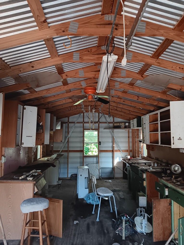 12x30 Garage With Rol Door 