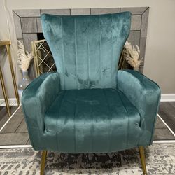 New Green Velvet Wingback Chair 