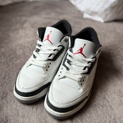 Air Jordan 3 Retro Cement Grey 2024 – Men’s 10.5 (Used, No Box)
