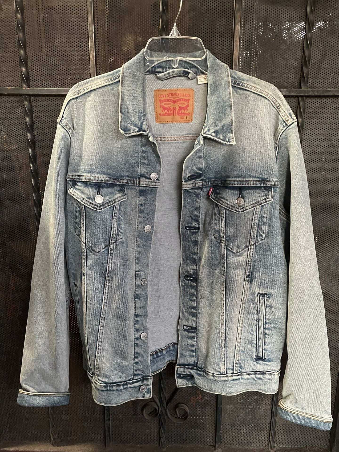 Levi’s Fitted Denim Jacket Like New large