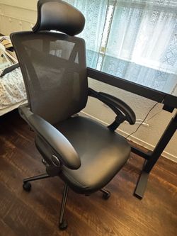 Office/gaming chair