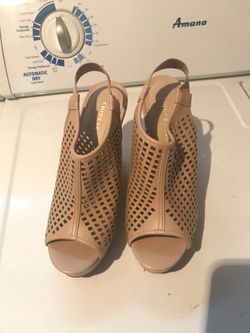 Women heels size 8