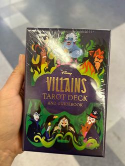 NWT Disney Villains Tarot Deck and guidebook