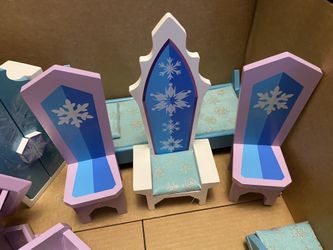 Frozen ice hotsell crystal palace dollhouse