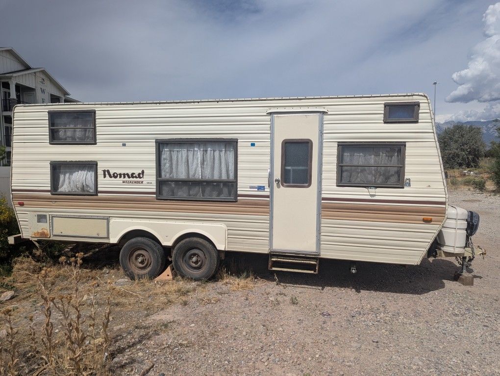 Camper